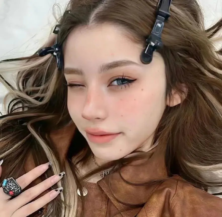 摇滚藏獒蓝色光芒